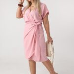 zwiewna-sukienka-plus-size-kopertowa-rozowa (4)
