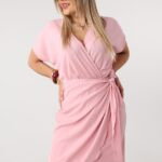 zwiewna-sukienka-plus-size-kopertowa-rozowa (6)