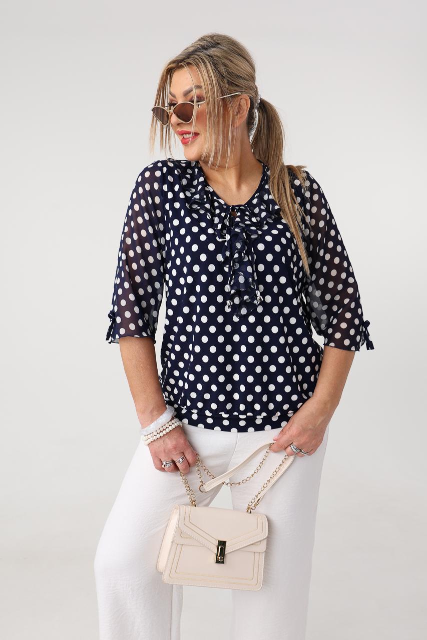 Bluzka z żabotem plus size granatowa w grochy 42-50
