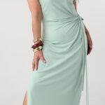 Miętowa-dopasowana-sukienka-plus-size-z-marszczeniem-44-52 (3)