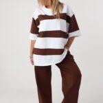 brazowy-komplet-dresowy-damski-plus-size-spodnie-i-bluzka-w-paski (5)