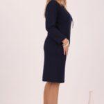 elegancka-sukienka-plus-size-z-naszyjnikiem-granatowa (2)
