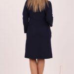 elegancka-sukienka-plus-size-z-naszyjnikiem-granatowa (4)