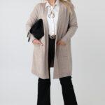 bezowy-kardigan-narzutka-plus-size-z-kieszeniami (4)
