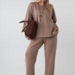 elegancki-komplet-damski-plus-size-bluzka-i-spodnie-bezowy (3)
