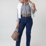 Granatowe jeansy plus size z prostą nogawką i wysokim stanem – dżinsy damskie duże rozmiary dla puszystych kobiet