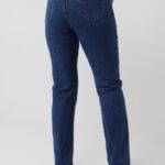 granatowe-jeansy-z-prosta-nogawka-plus-size (9)