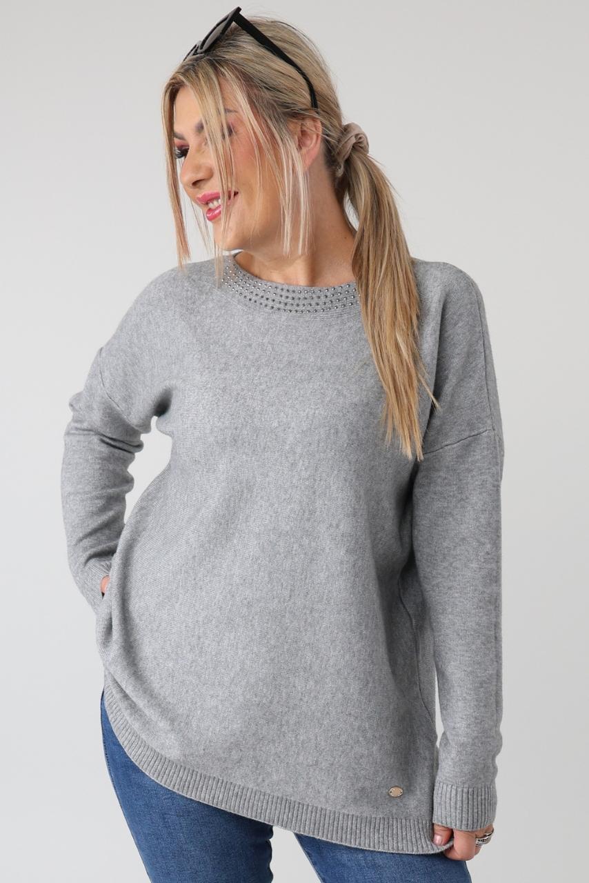 elegancki sweter damski plus size z dżetami na dekolcie – sweter XXL dla puszystych kobiet