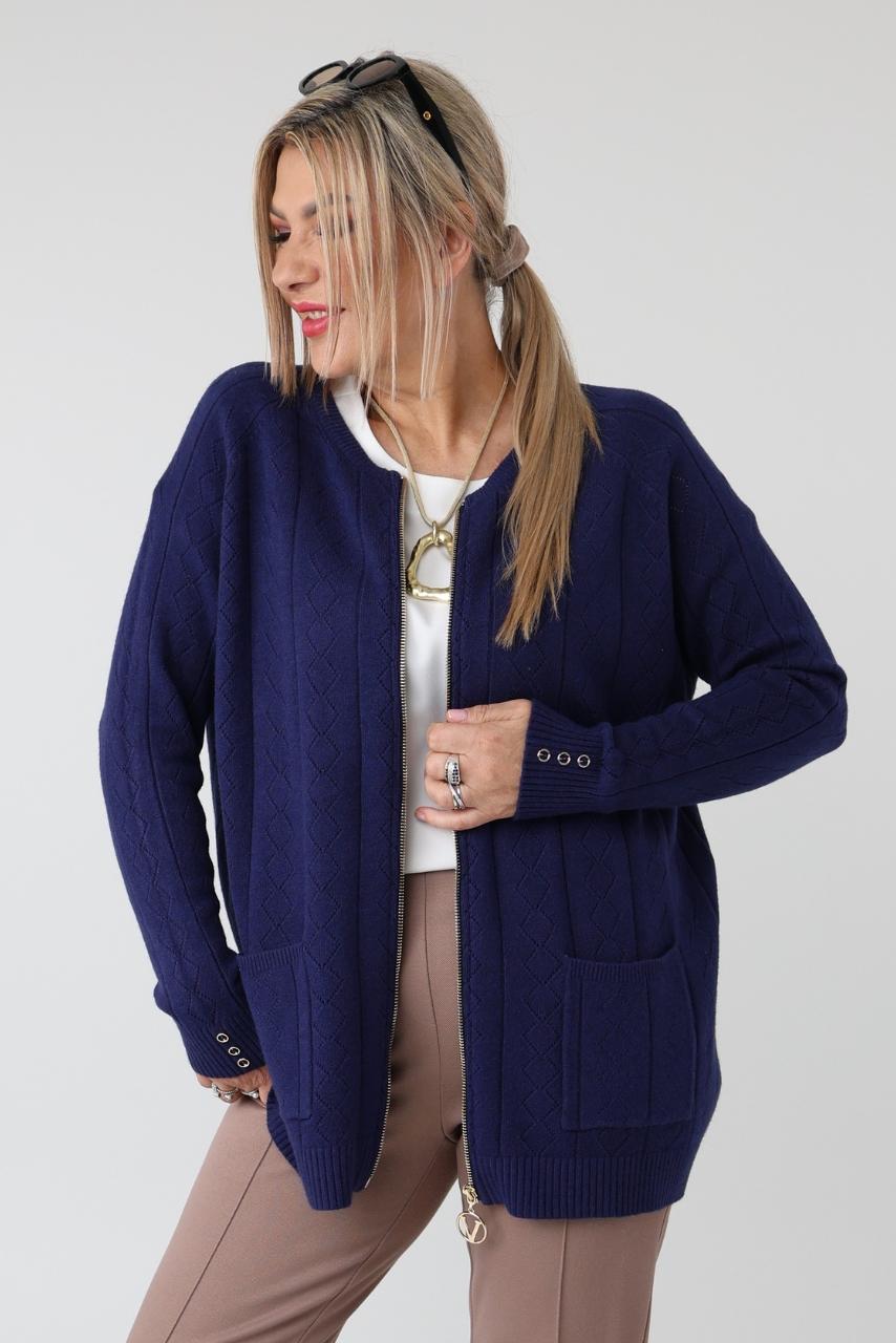 Elegancki rozpinany sweter damski plus size w geometryczny wzór – kardigan XXL dla puszystych kobiet