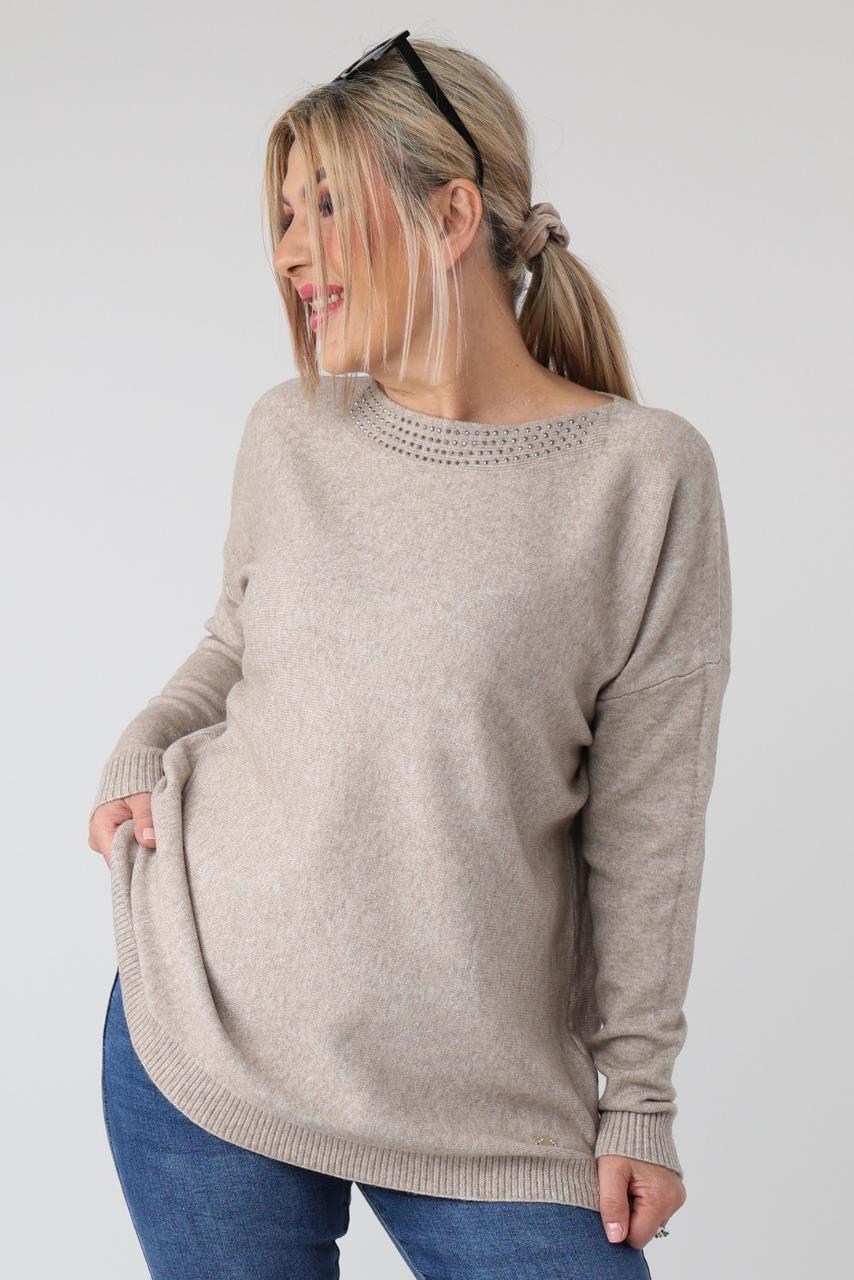 elegancki sweter damski plus size z dżetami na dekolcie – sweter XXL dla puszystych kobiet
