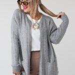Elegancki rozpinany sweter damski plus size w geometryczny wzór – kardigan XXL dla puszystych kobiet