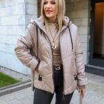 Kurtka przejściowa damska z kapturem plus size beżowa 42-50