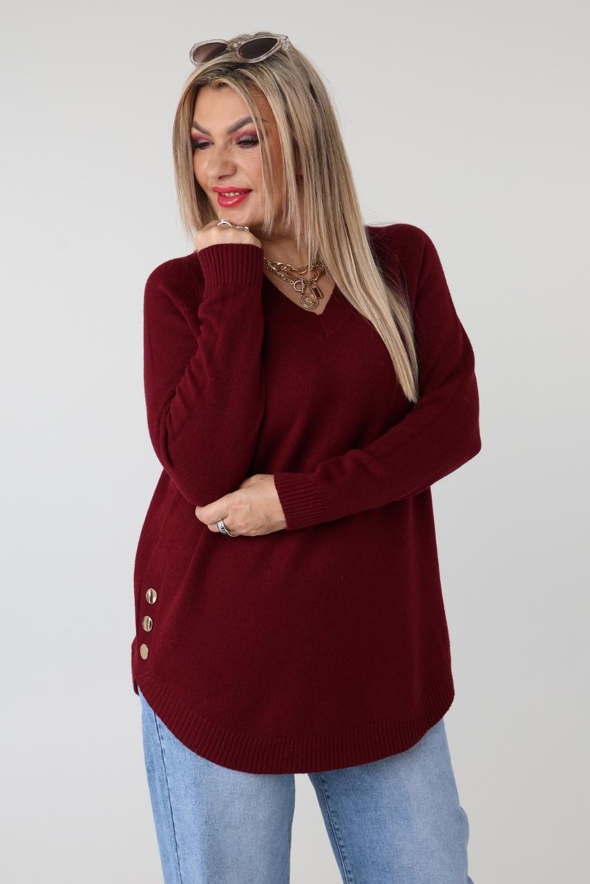 Elegancki sweter damski plus size z dekoltem w serek i ozdobnymi guzikami po bokach – luźny sweter XXL dla puszystych kobiet