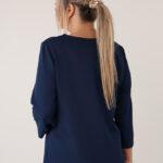 Szyfonowa-bluzka-plus-size-z-klamrą-granatowa (3)