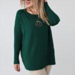 damski-elegancki-sweter-plus-size-azurowy-z-ozdobnymi-guzikami-butelkowa-zielen (7)