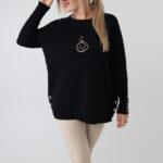 damski-elegancki-sweter-plus-size-azurowy-z-ozdobnymi-guzikami-czarny (7)