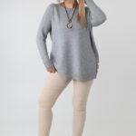 damski-elegancki-sweter-plus-size-azurowy-z-ozdobnymi-guzikami-szary (6)