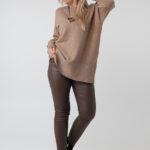 damski-sweter-elegancki-plus-size-z-ozdobnym-przeszyciem-brazowy (4)