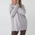 damski-sweter-elegancki-plus-size-z-ozdobnym-przeszyciem-szary (4)