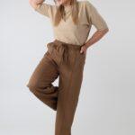 damskie-spodnie-lejace-z-wysokim-stanem-plus-size-szerokie-brazowe (4)