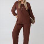 elegancki-komplet-damski-ze-spodniami-plus-size-z-baskinka-brazowy (4)