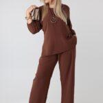 elegancki-komplet-damski-ze-spodniami-plus-size-z-baskinka-brazowy (7)