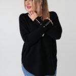 Elegancki sweter damski plus size z ozdobnym splotem i guzikami – luźny sweter XXL dla puszystych kobiet