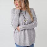 elegancki-sweter-damski-plus-size-z-ozdobnym-splotem-szary (5)
