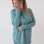 elegancki-sweter-damski-plus-size-z-ozdobnym-splotem-turkusowy (5)