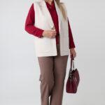 kamizelka-damska-dzianinowa-rozpinana-plus-size-ozdobny-zatrzask-kremowa (4)