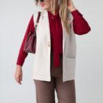 kamizelka-damska-dzianinowa-rozpinana-plus-size-ozdobny-zatrzask-kremowa (5)