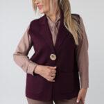 Dzianinowa kamizelka damska plus size rozpinana z ozdobnym zatrzaskiem – bezrękawnik XXL dla puszystych kobiet
