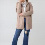 kardigan-damski-elegancki-plus-size-na-zamek-z-kapturem-bezowy (5)