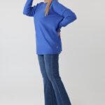 sweter-damski-elegancki-plus-size-z-dzetami-na-dekolcie-chabrowy (7)