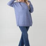 sweter-damski-elegancki-plus-size-z-dzetami-na-dekolcie-jeansowy (6)