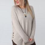 Elegancki sweter damski plus size ze zdobieniem na bokach i okrągłym dekoltem – luźny sweter XXL dla puszystych kobiet