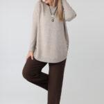 sweter-damski-elegancki-plus-size-ze-zdobieniem-na-bokach-bezowy (5)