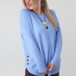 Elegancki sweter damski plus size ze zdobieniem na bokach i okrągłym dekoltem – luźny sweter XXL dla puszystych kobiet