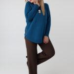 sweter-damski-elegancki-plus-size-ze-zdobieniem-na-bokach-morski (6)
