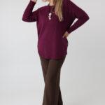 sweter-damski-elegancki-plus-size-ze-zdobieniem-na-bokach-sliwkowy (6)