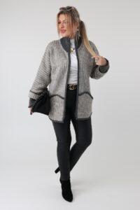 Sweter damski kardigan plus size z golfem na zamek – elegancki rozpinany sweter XXL dla puszystych kobiet