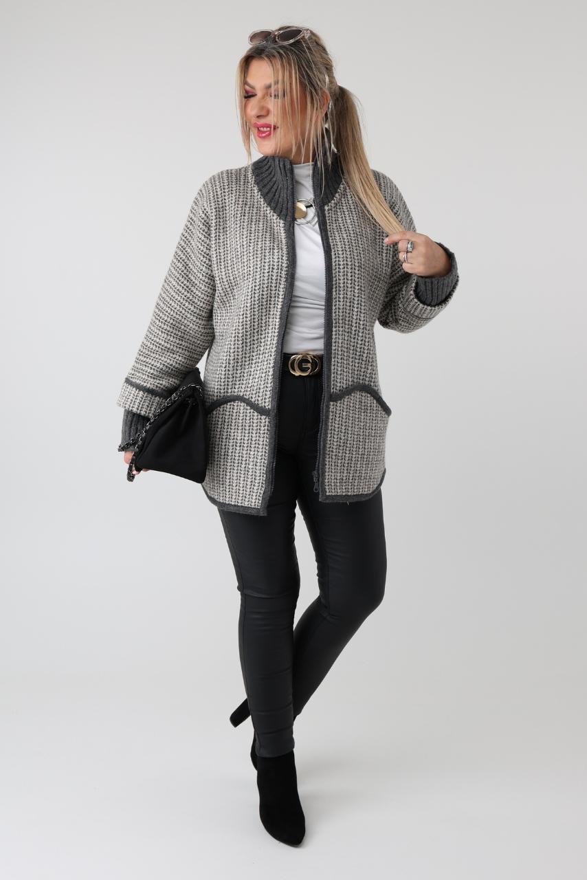 Sweter damski kardigan plus size z golfem na zamek – elegancki rozpinany sweter XXL dla puszystych kobiet