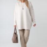 sweter-damski-oversize-elegancki-plus-size-z-ozdobami-na-ramieniu-kremowy (7)