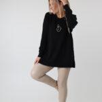 sweter-damski-plus-size-z-rozcieciami-na-guziki-czarny (5)