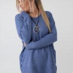 Sweter damski plus size z rozcięciami na guziki – luźny sweter XXL dla puszystych kobiet w dużych rozmiarach