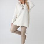 sweter-damski-plus-size-z-rozcieciami-na-guziki-kremowy (4)