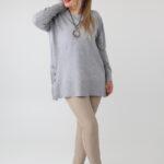 sweter-damski-plus-size-z-rozcieciami-na-guziki-szary (4)