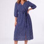 Sukienka w kwiaty plus size midi z gumą w pasie granatowa 44-52