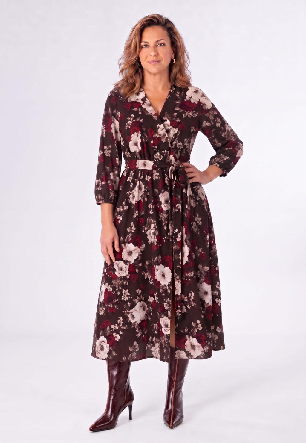 Sukienka w kwiaty plus size midi z gumą w pasie wielokolorowa 44-52