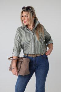 Elegancka koszula damska plus size w paski – koszula XXL w dużych rozmiarach dla puszystych pań 42-50